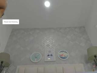 naia-cox live webcam show