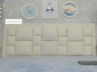 naia-cox live webcam show