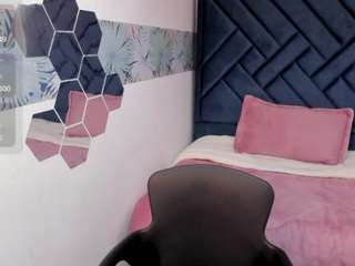 valery-more Sex Cam Show