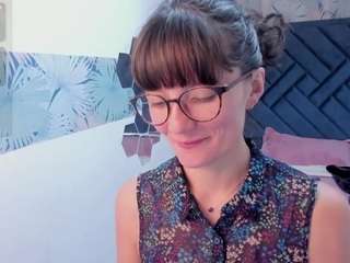 valery-more live webcam show