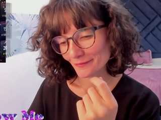 valery-more live webcam show