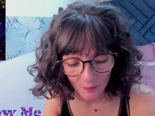 valery-more live webcam show