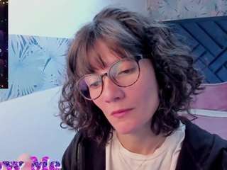 Valery-More live webcam show