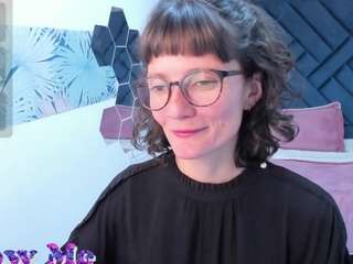 Valery-More live cam preview
