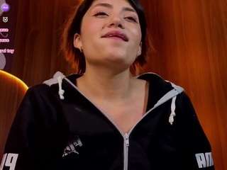 lia-queen