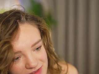 MariaMedow live cam preview