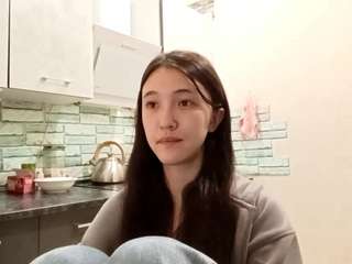 MichikoMccoil live webcam show