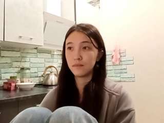 MichikoMccoil live webcam show