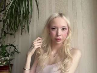 le modèle roseliabasemore est en webcam porno dans un show sur le site camsoda, il possède les tags suivants: blue eyes,cock rating,dirty talk,natural,no drinking,no smoking,skinny,spank,tease,teen 18,young adult,hd,petite