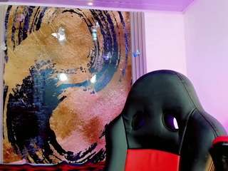 alice-yermanotta Live Webcam on CamSoda