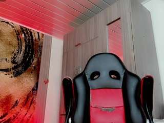 alice-yermanotta Sex Cam Show