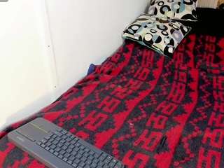alice-yermanotta live webcam show