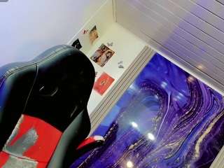 Alice-Yermanotta live cam preview