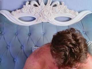 arthurwhitee webcam model