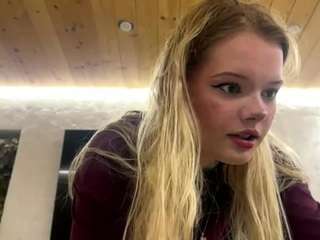 charadeatherage webcam