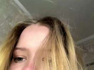 هذا النموذج مباشر الآن. charadeatherage