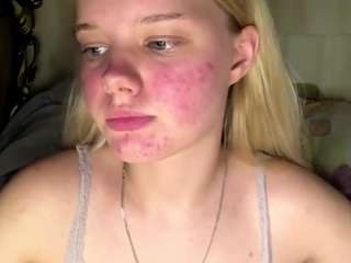 charadeatherage webcam model