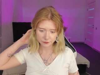 elira-vane Live Webcam on CamSoda