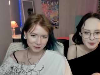 lilac-muse webcam