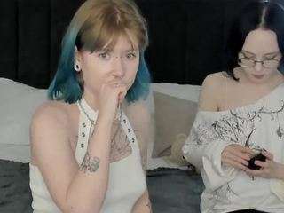 lilac-muse webcam