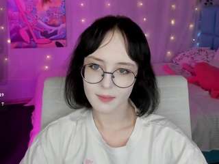 lilac-muse live webcam show