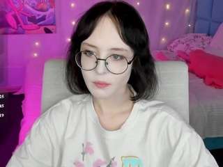 lilac-muse live webcam show
