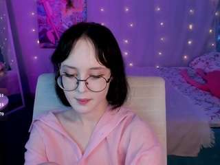 Lilac-Muse live webcam show