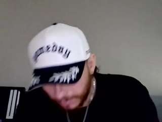 tallhungcloudyy webcam