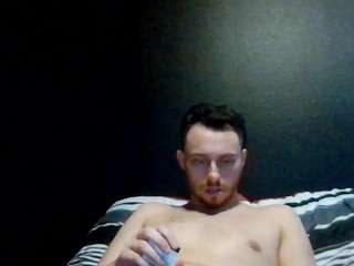 Tallhungcloudyy's cam show statistics and live stream
