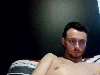 Tallhungcloudyy's cam show statistics and live stream