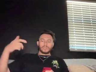 Live cam show with tallhungcloudyy