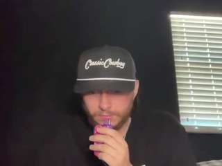 tallhungcloudyy live webcam show