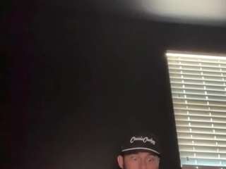 tallhungcloudyy live webcam show