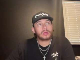 tallhungcloudyy live webcam show