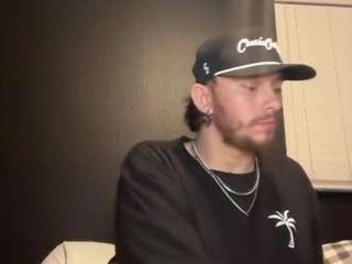 tallhungcloudyy live webcam show