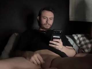 tallhungcloudyy live webcam show