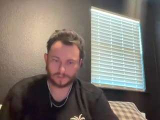 tallhungcloudyy live webcam show