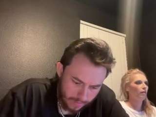tallhungcloudyy live webcam show