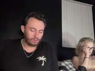 tallhungcloudyy live webcam show