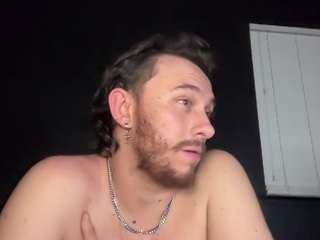 tallhungcloudyy live webcam show