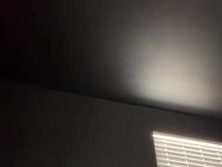 tallhungcloudyy's live room