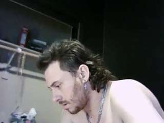 tallhungcloudyy live webcam show
