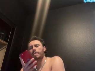 Tallhungcloudyy's cam show statistics and live stream