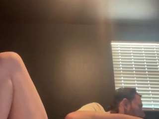 tallhungcloudyy's live room