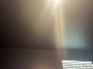 tallhungcloudyy's live room
