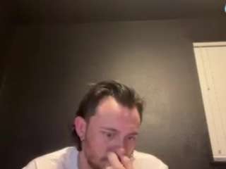 tallhungcloudyy live cam preview