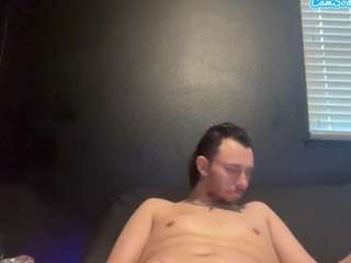 tallhungcloudyy's live room