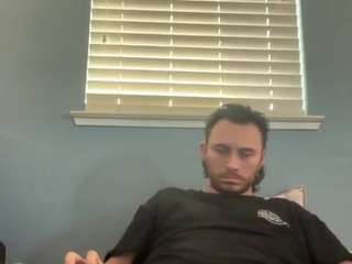 tallhungcloudyy live cam preview