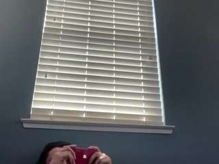 tallhungcloudyy live cam preview