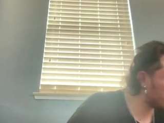 tallhungcloudyy live cam preview